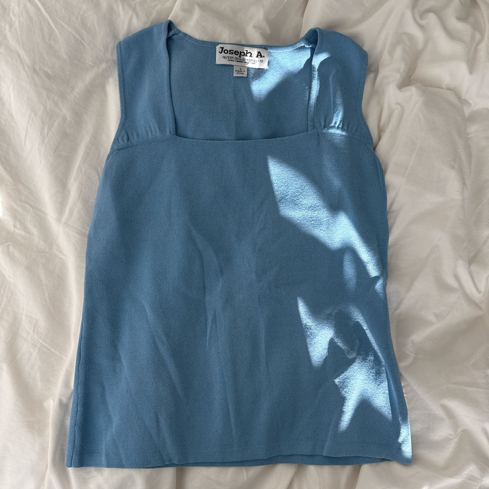Joseph A Women's Blue Sleeveless Top